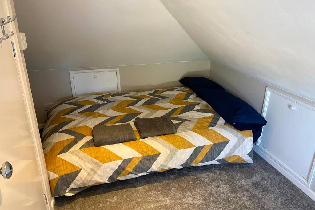 Spacious 2 Bed Apt Sleeps 4 Near Bournemouth Beach Kültér fotó
