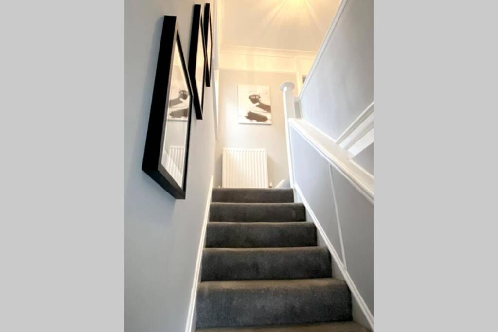 Spacious 2 Bed Apt Sleeps 4 Near Bournemouth Beach Kültér fotó